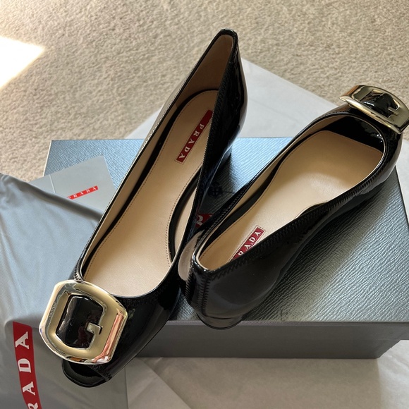 Prada Black Patent Open Toe Pump - Picture 3 of 7